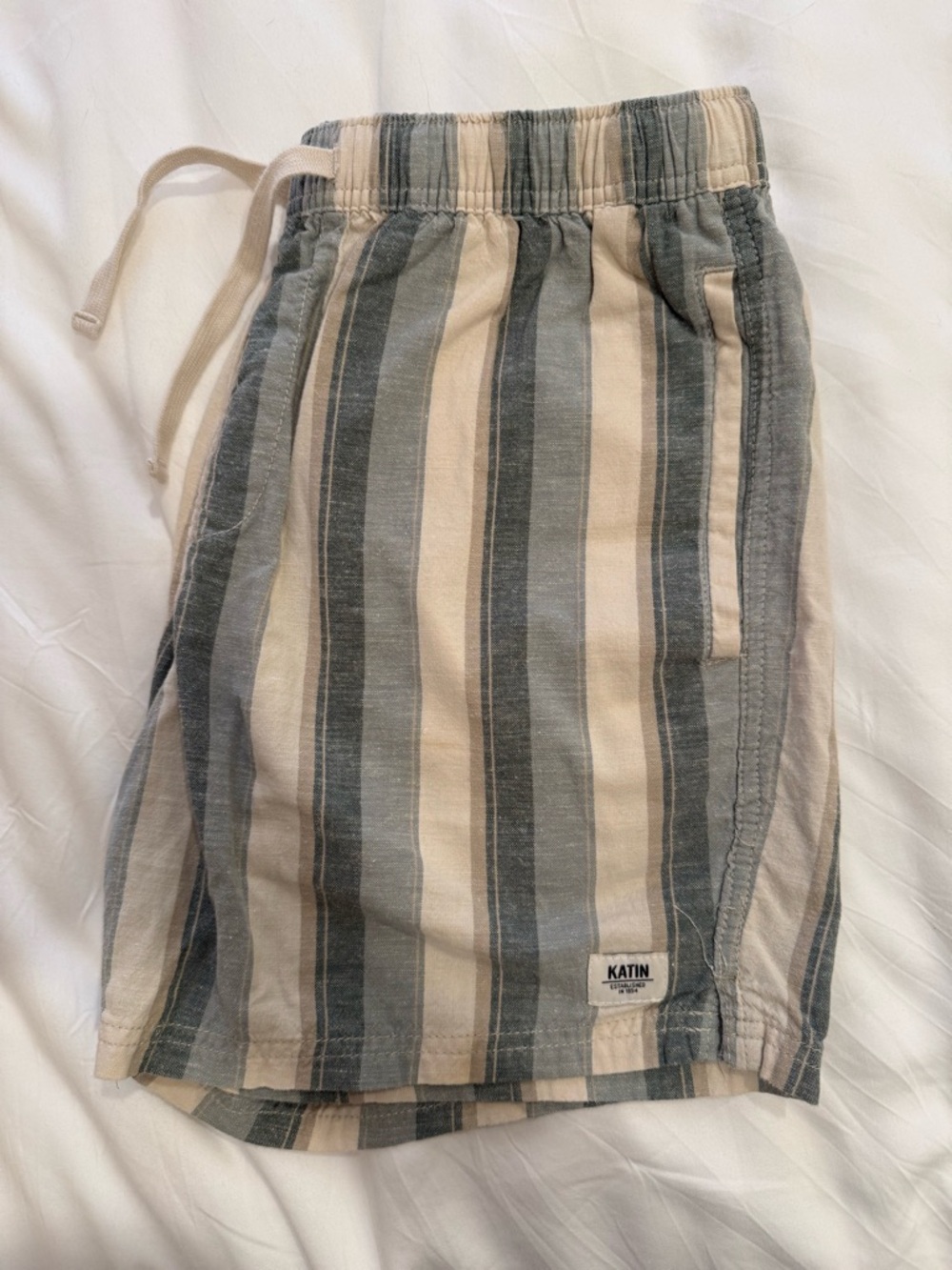 Katin Surf Shorts (7”) Men’s Medium Blue Cream Stripe Linen
